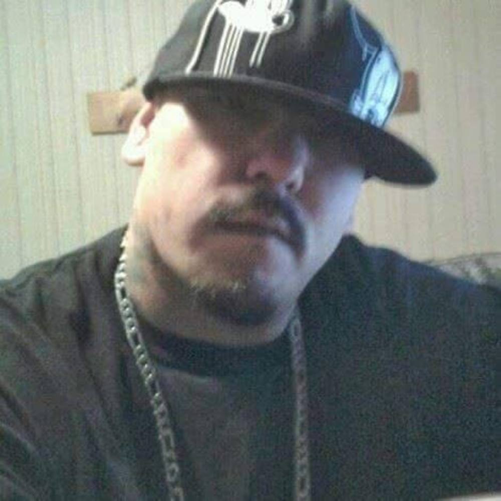 Meet your Posher, Nicholas